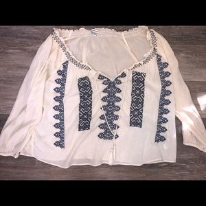 AE over the shoulder top